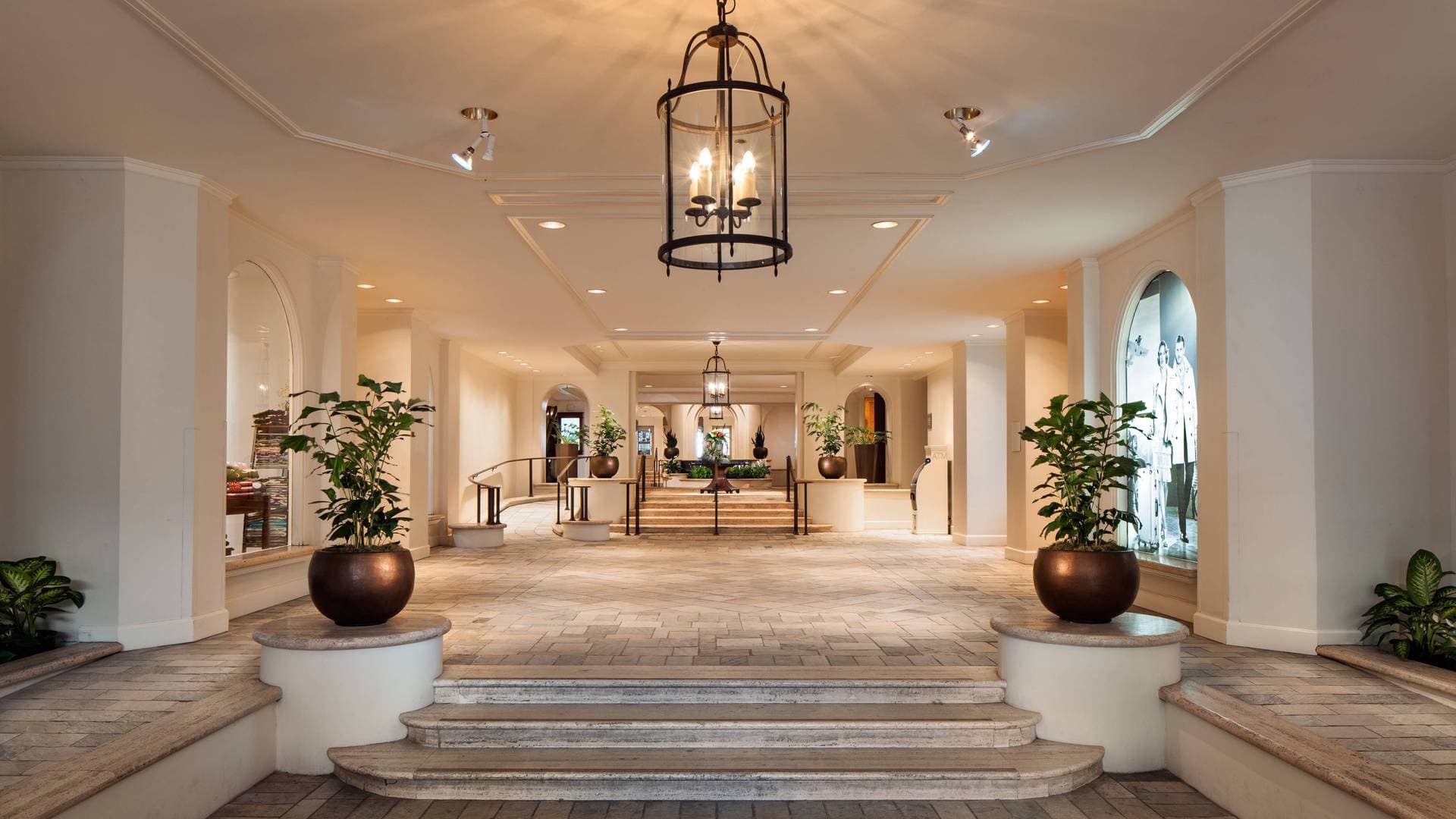 Moana Surfrider, A Westin Resort & Spa, Waikiki Beach 33