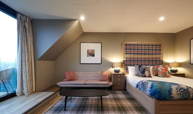 Cameron House 22