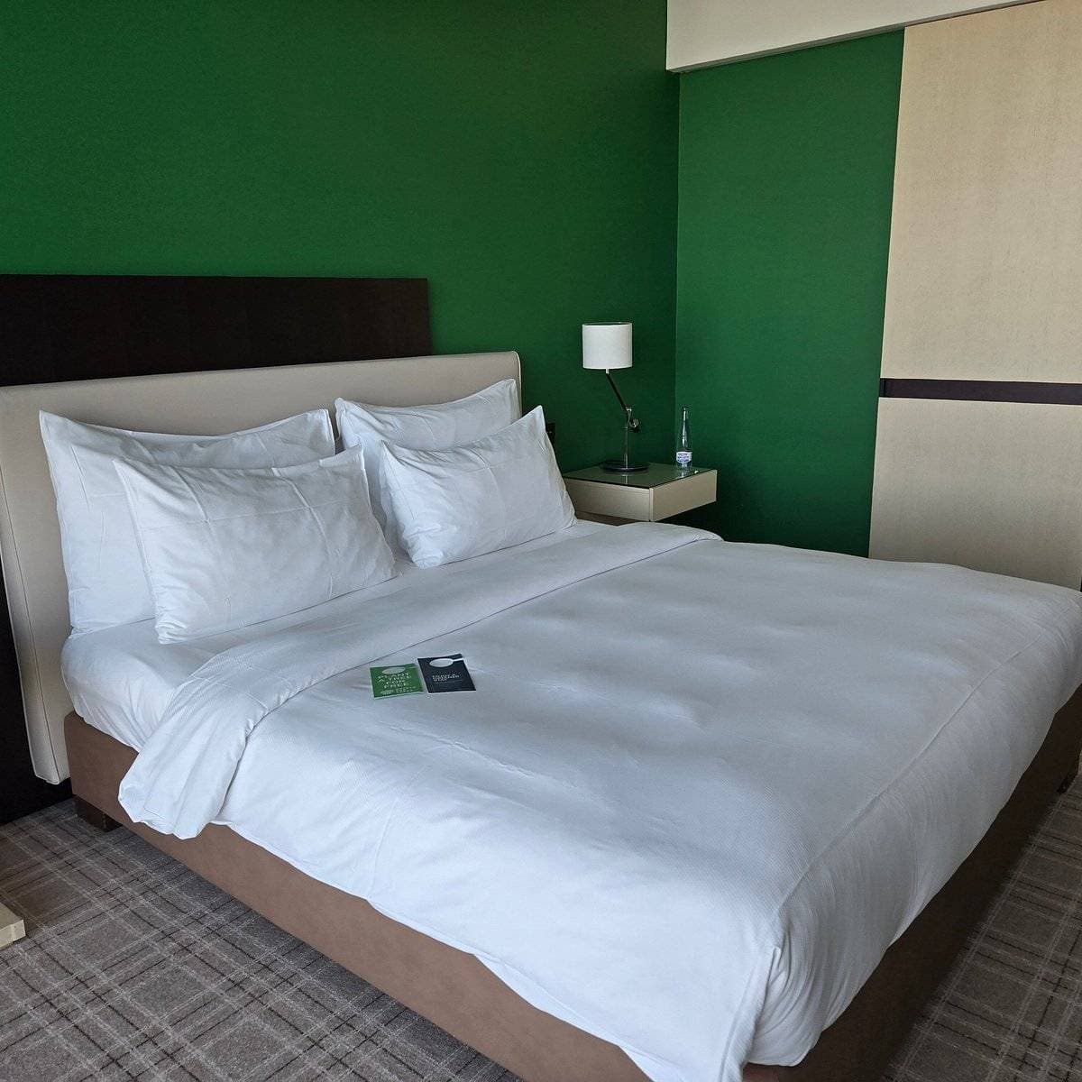 Crowne Plaza Geneva by IHG 13