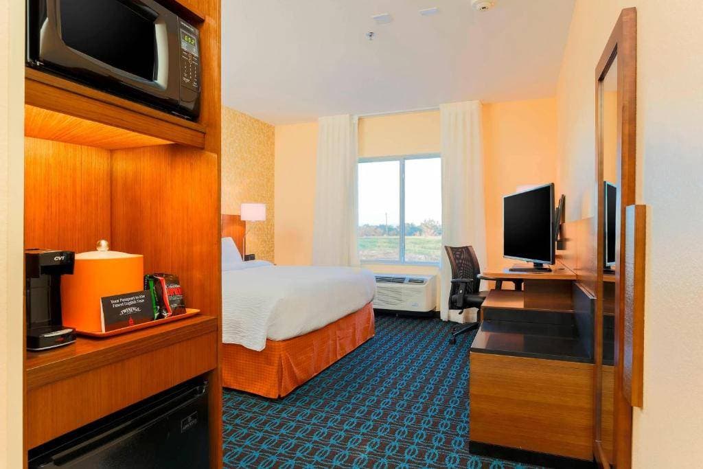 Fairfield by Marriott Inn & Suites Pleasanton 9