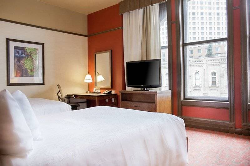 Hilton Garden Inn Milwaukee Downtown 7