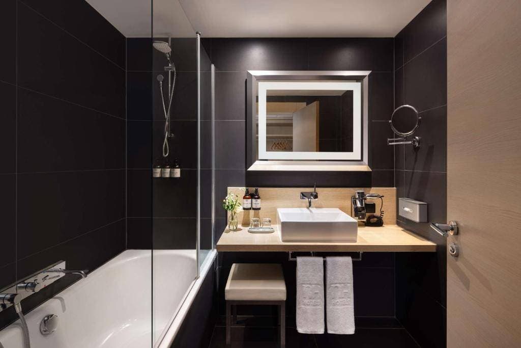 NH Groningen Hotel 12