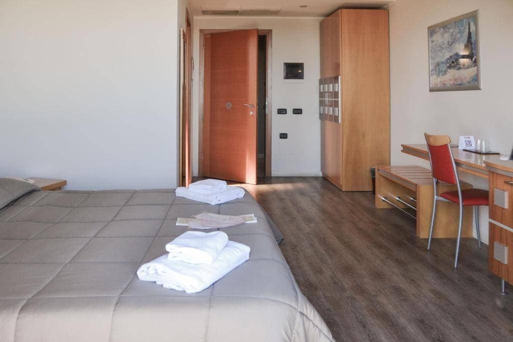 Planet Hotel 11
