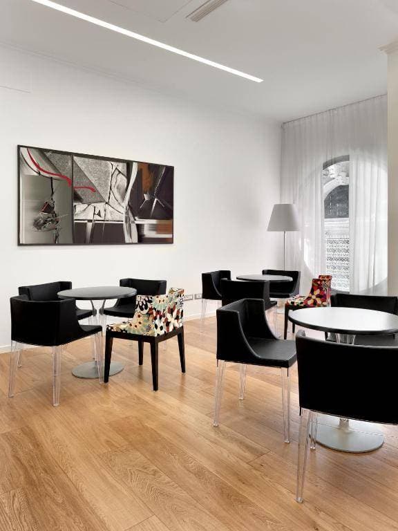 Palace Suite 10