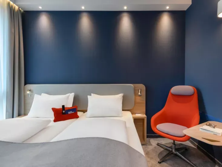 Holiday Inn Express Regensburg 8