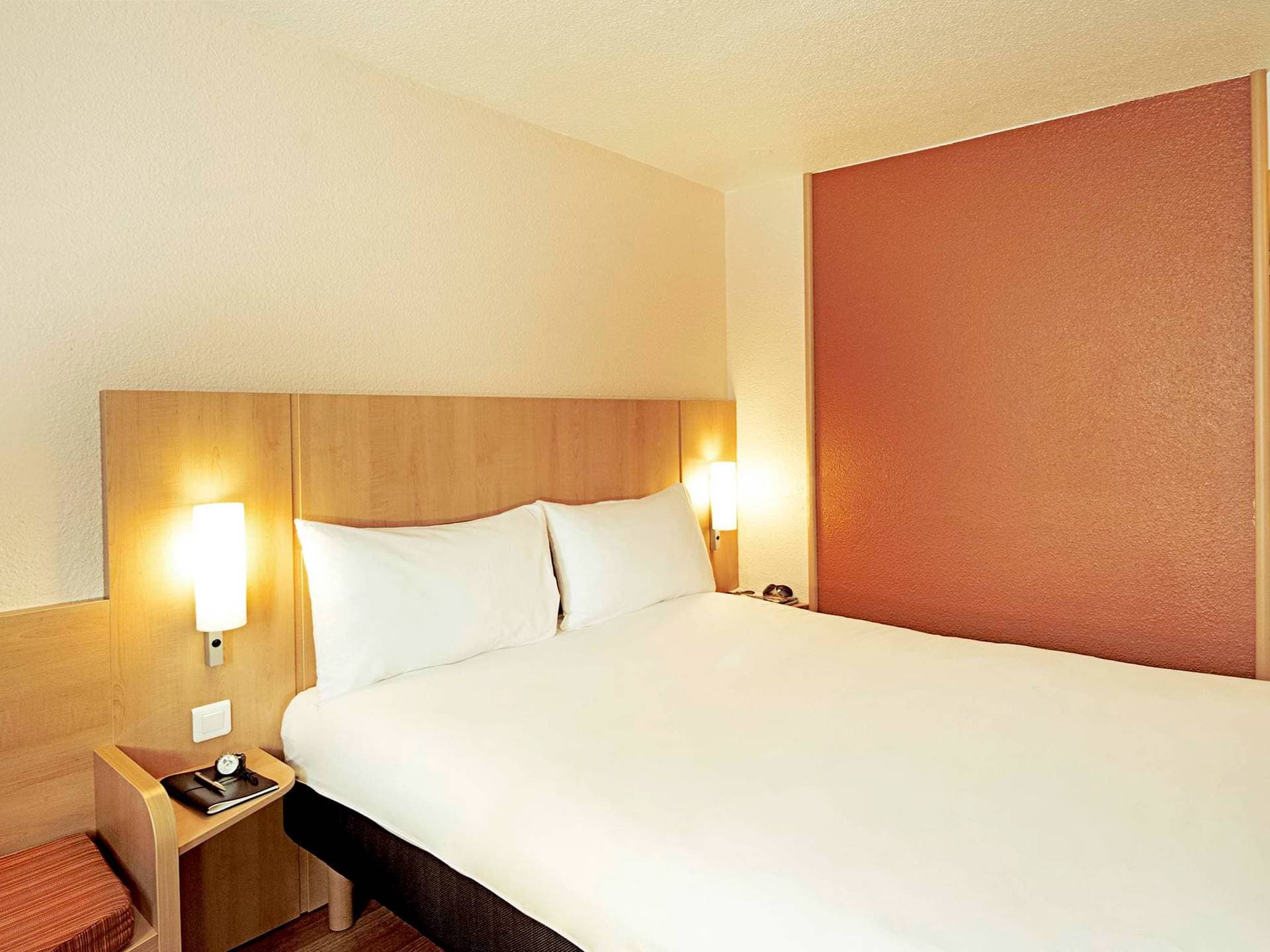 Ibis Rambouillet 14