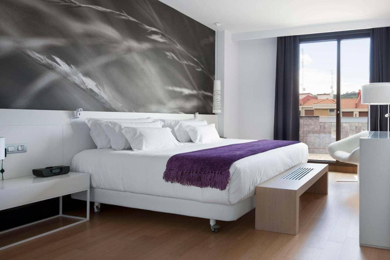 NH Collection Villa de Bilbao 19