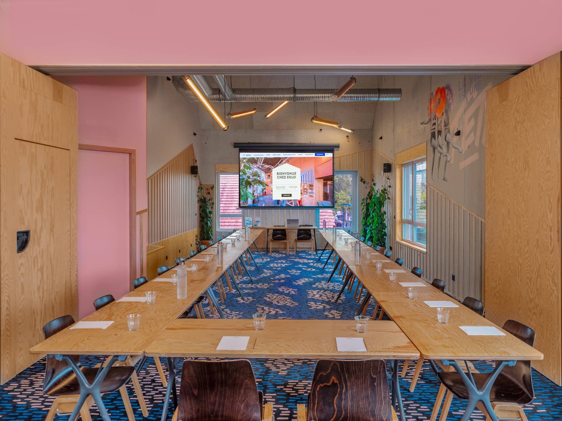 Eklo Hotel Bordeaux Centre Bastide 16
