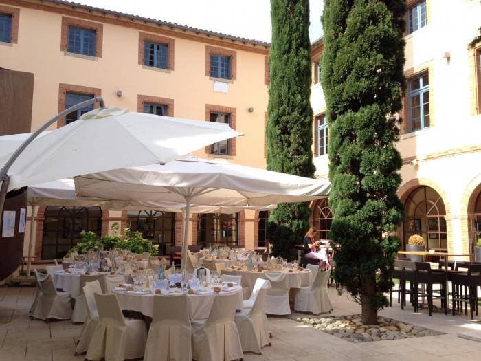 Abbaye des Capucins & Dali Hôtel 6