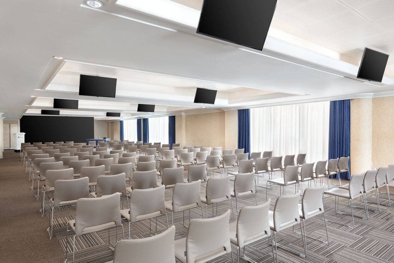 Courtyard by Marriott Rome Central Park 21