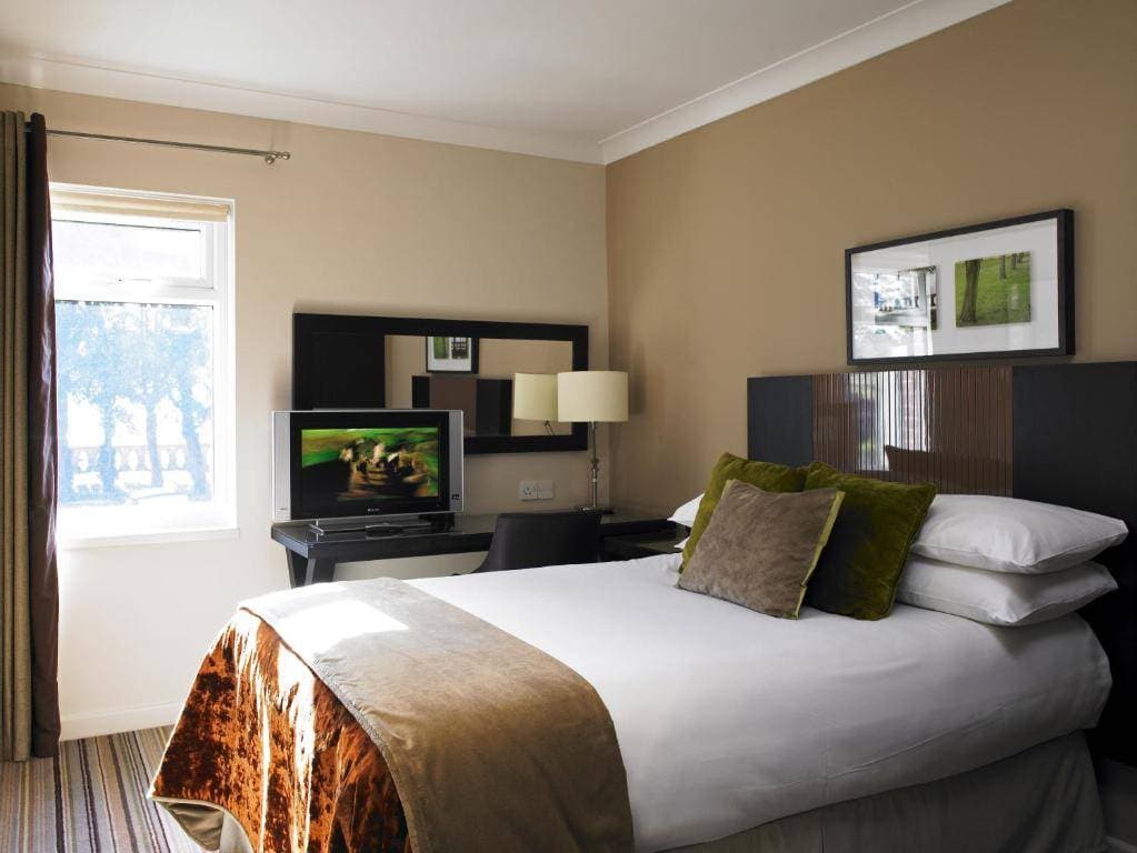 De Vere Horsley Estate 16
