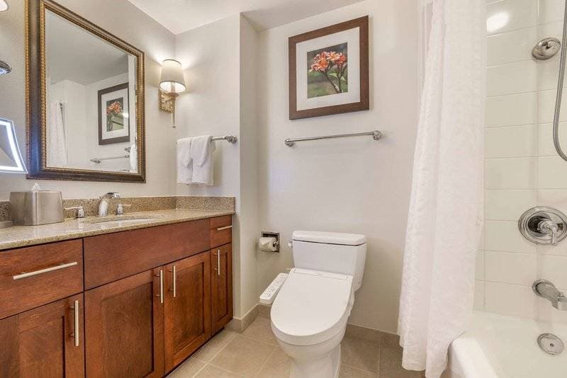 Hilton Grand Vacations Suites at Hilton Hawaiian Village 40