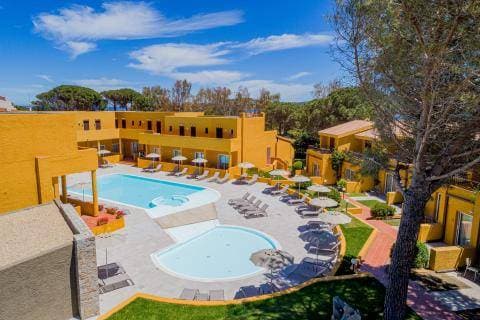 Blu Hotel Laconia Village 4