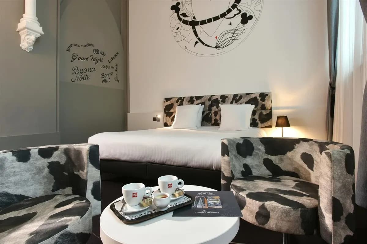 Martin's Dream Hotel 12