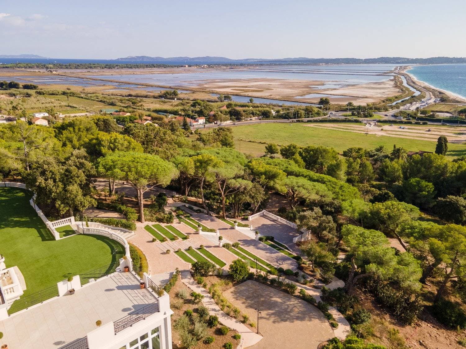 Castel Bay 3