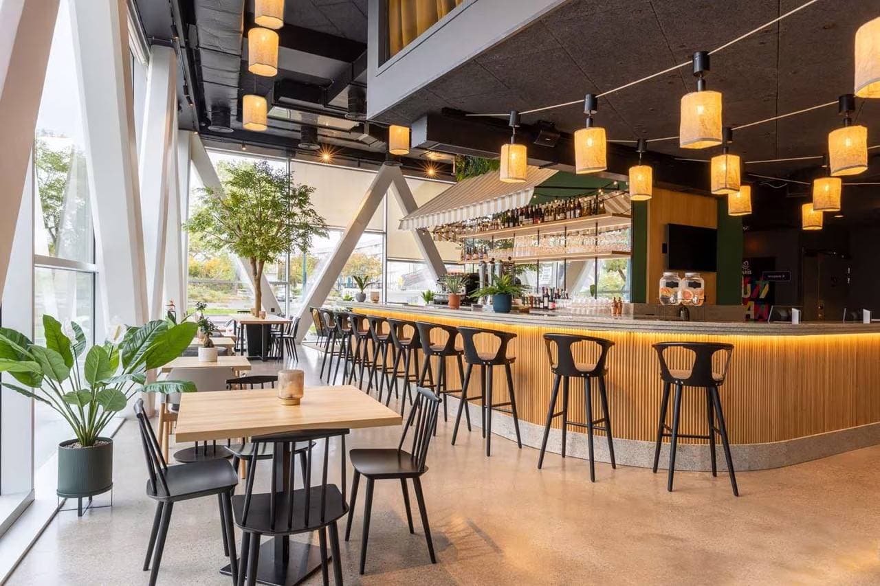 Best Western M-Treize Paris Asnieres 6