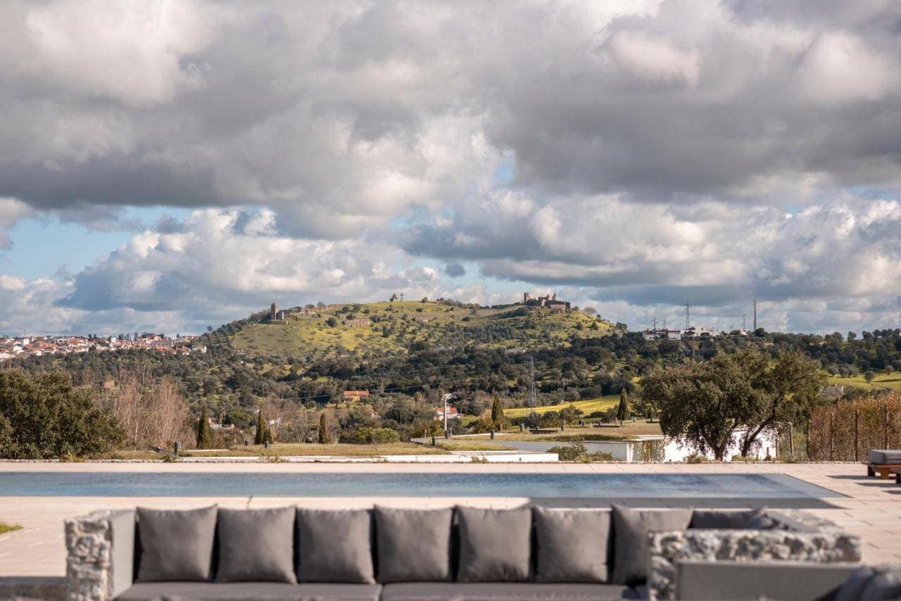 L'and Vineyards 42