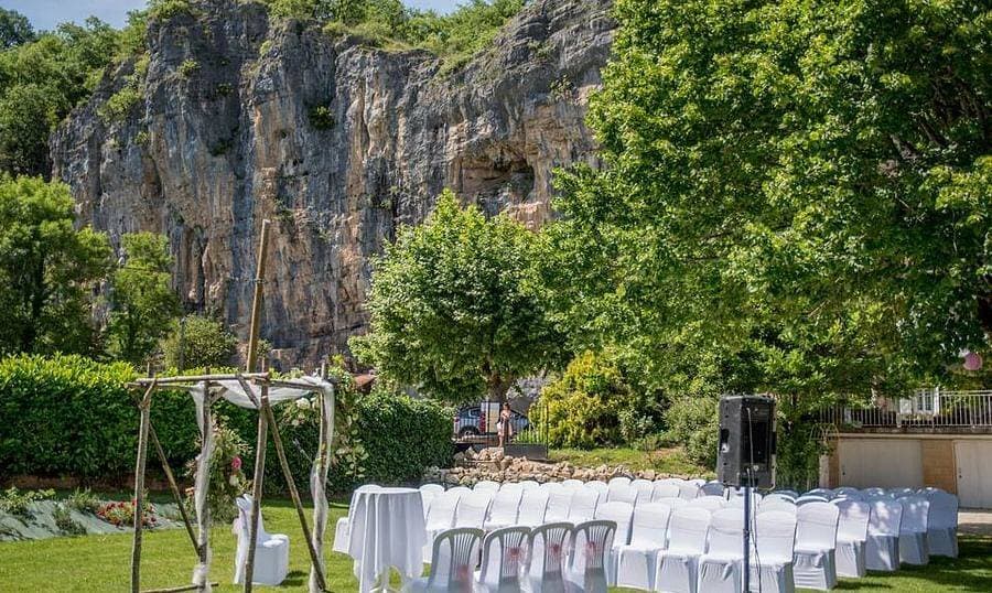 Logis Hôtel Domaine les Falaises 4