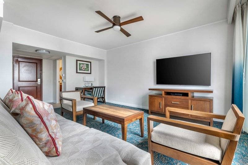 Hilton Grand Vacations Suites at Hilton Hawaiian Village 34