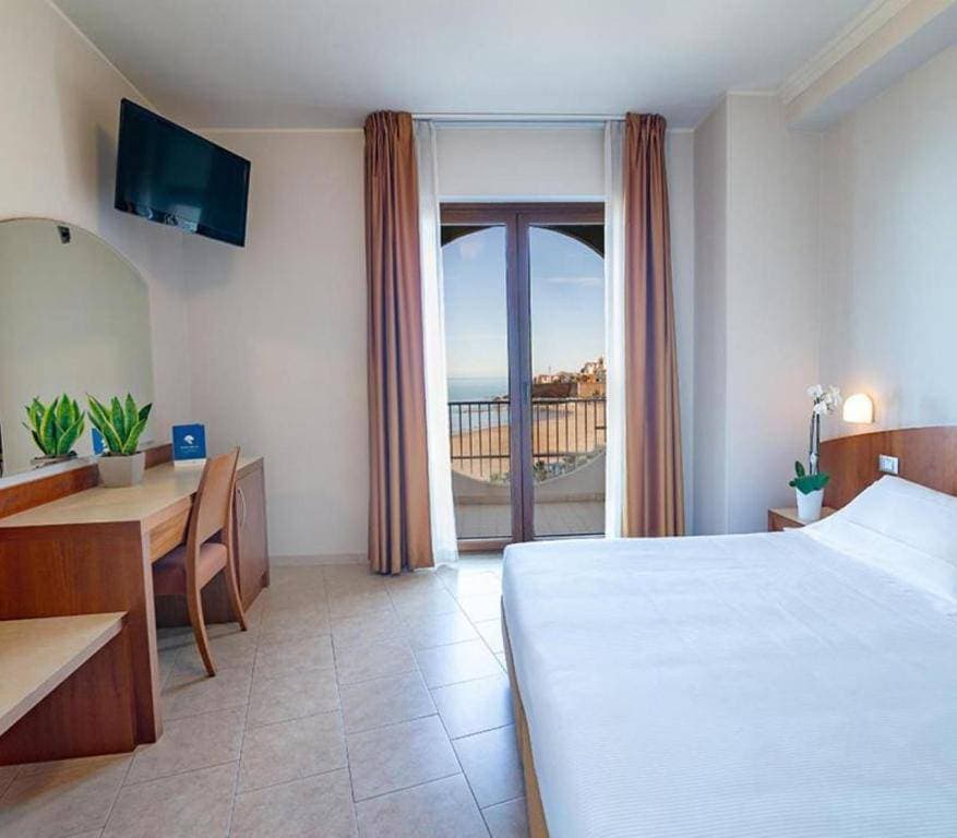 Hotel Meridiano 23