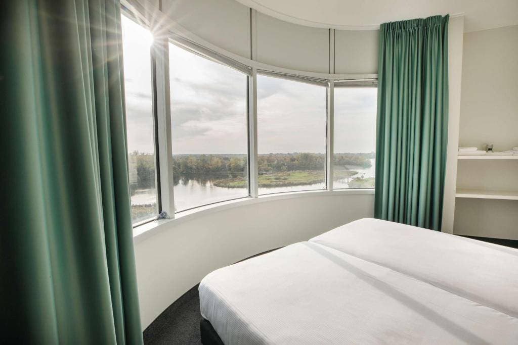 Flonk Hotel Groningen Zuid, BW Signature Collection 9