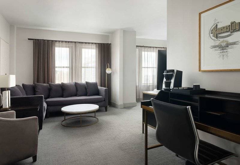 Hotel Phillips Kansas City, Curio Collection by Hilton 33