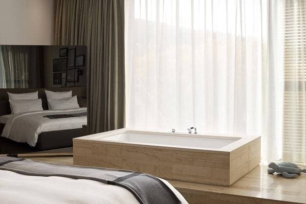 Roomers Baden-Baden, Autograph Collection 49