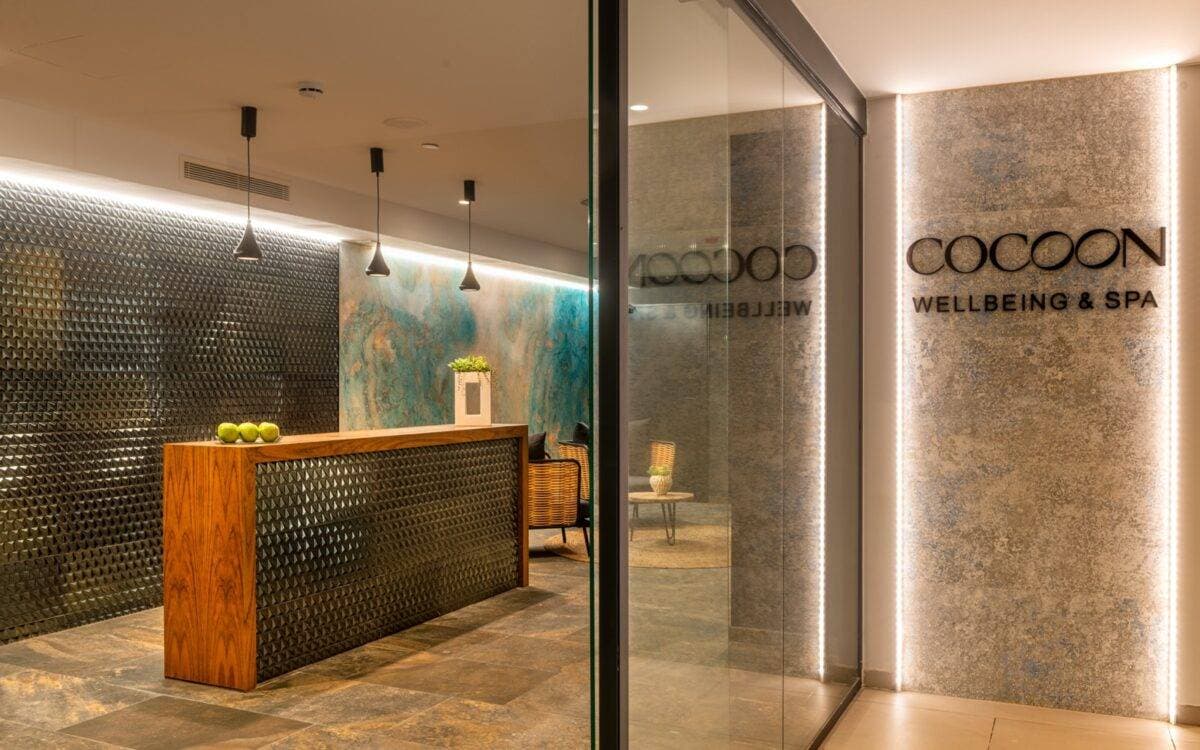 L'Azure Hotel 29