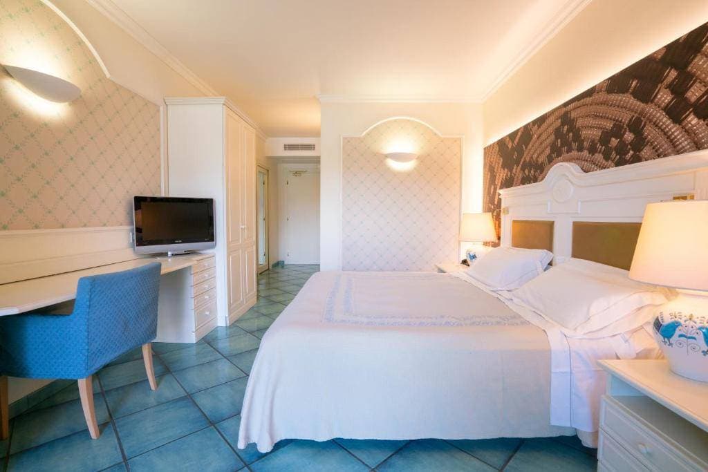Hotel Santa Gilla 19