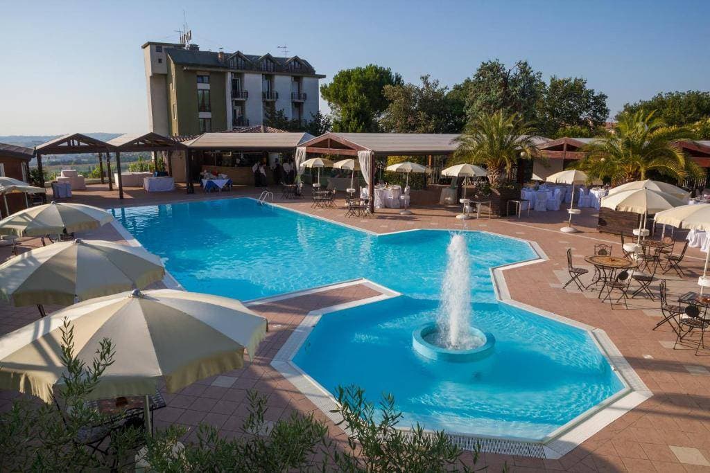 La Cantinella 2