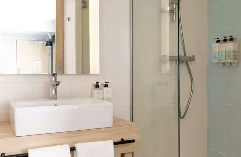 Hampton by Hilton Tours Centre 13