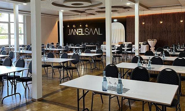 JANEL SAAL 6