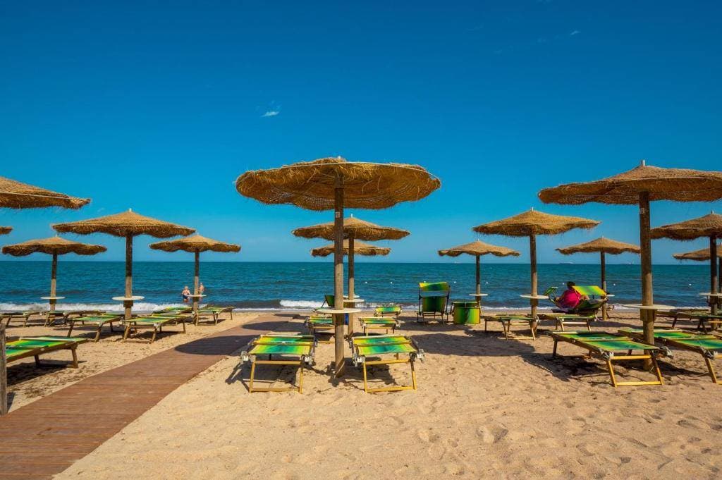 Hotel Santa Gilla 10