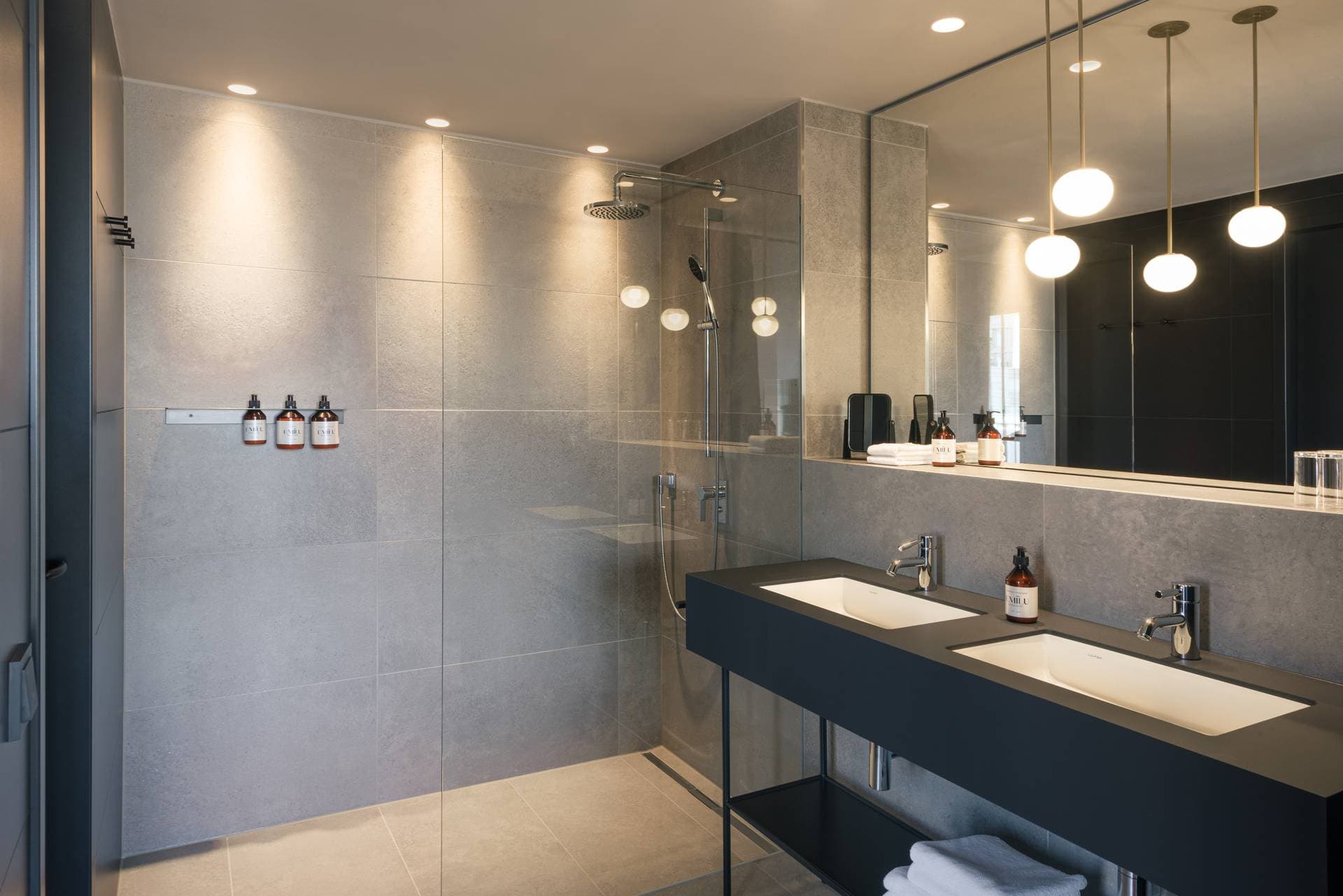 EmiLu Design Hotel 55