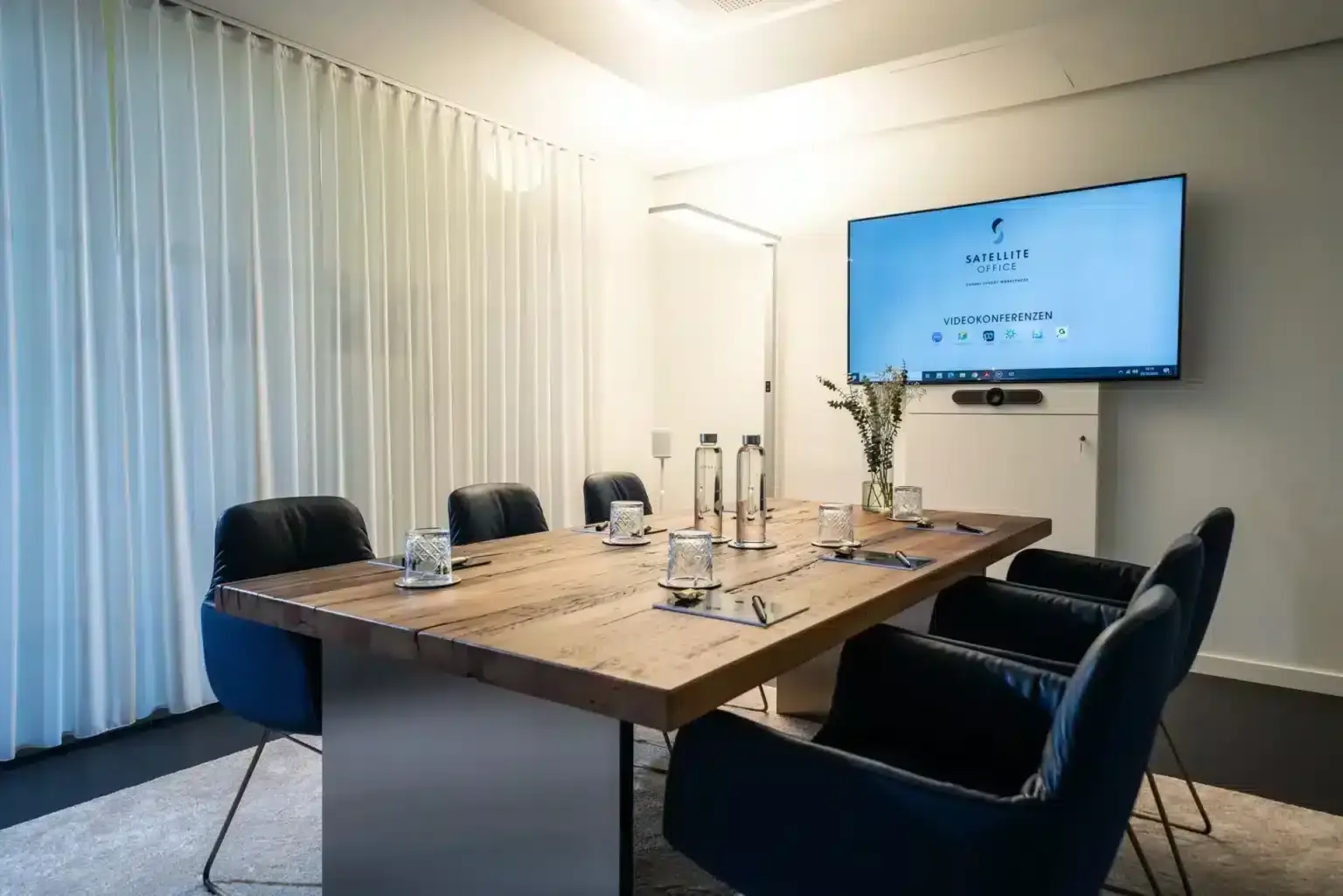 Satellite Office Gutruf House 8