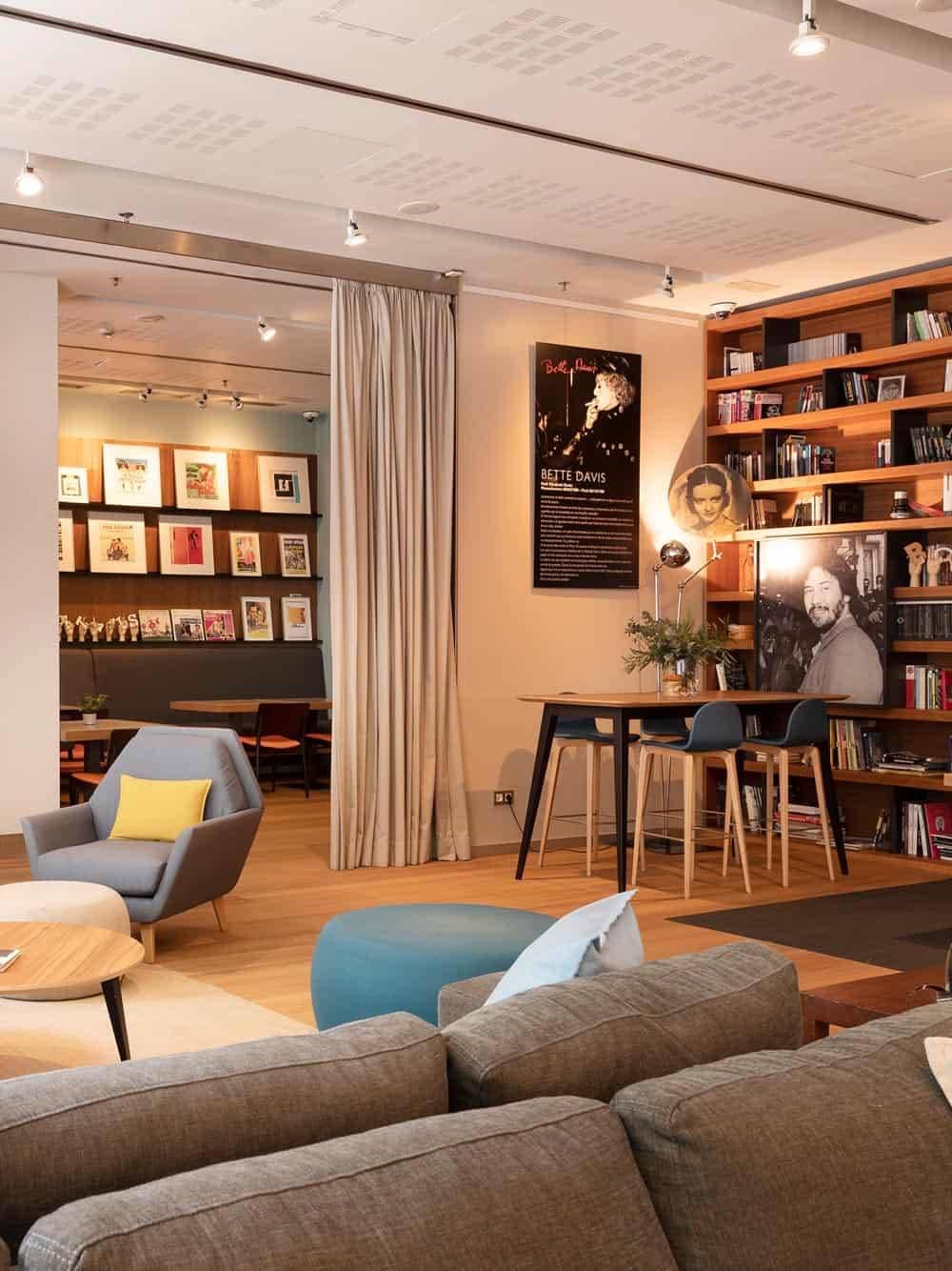 Zinema7 Hotel 8
