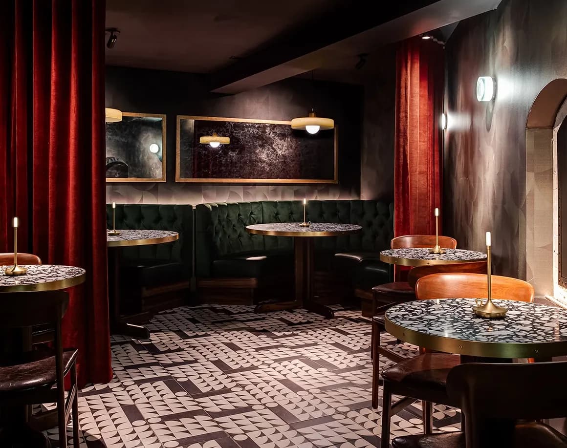 The Flat Iron Hotel 6