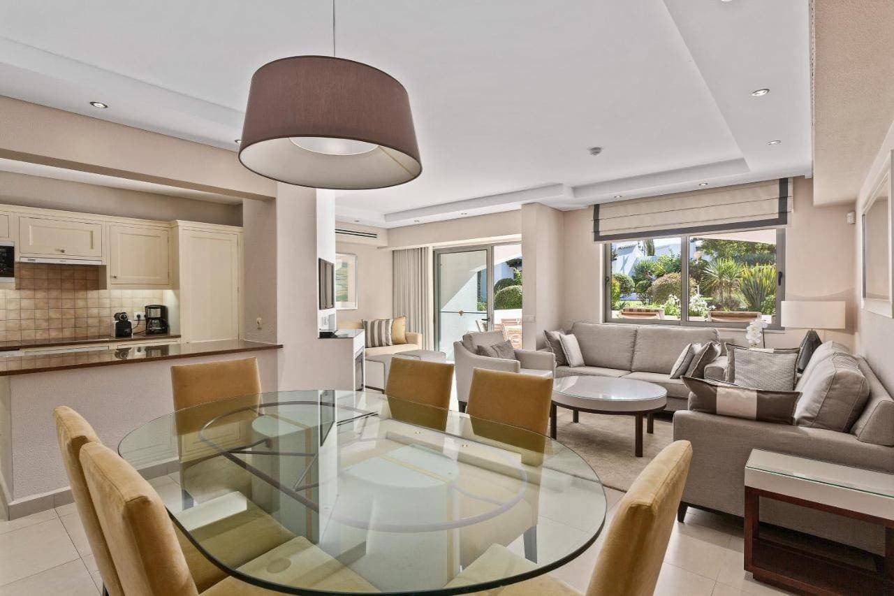 Four Seasons Country Club 29