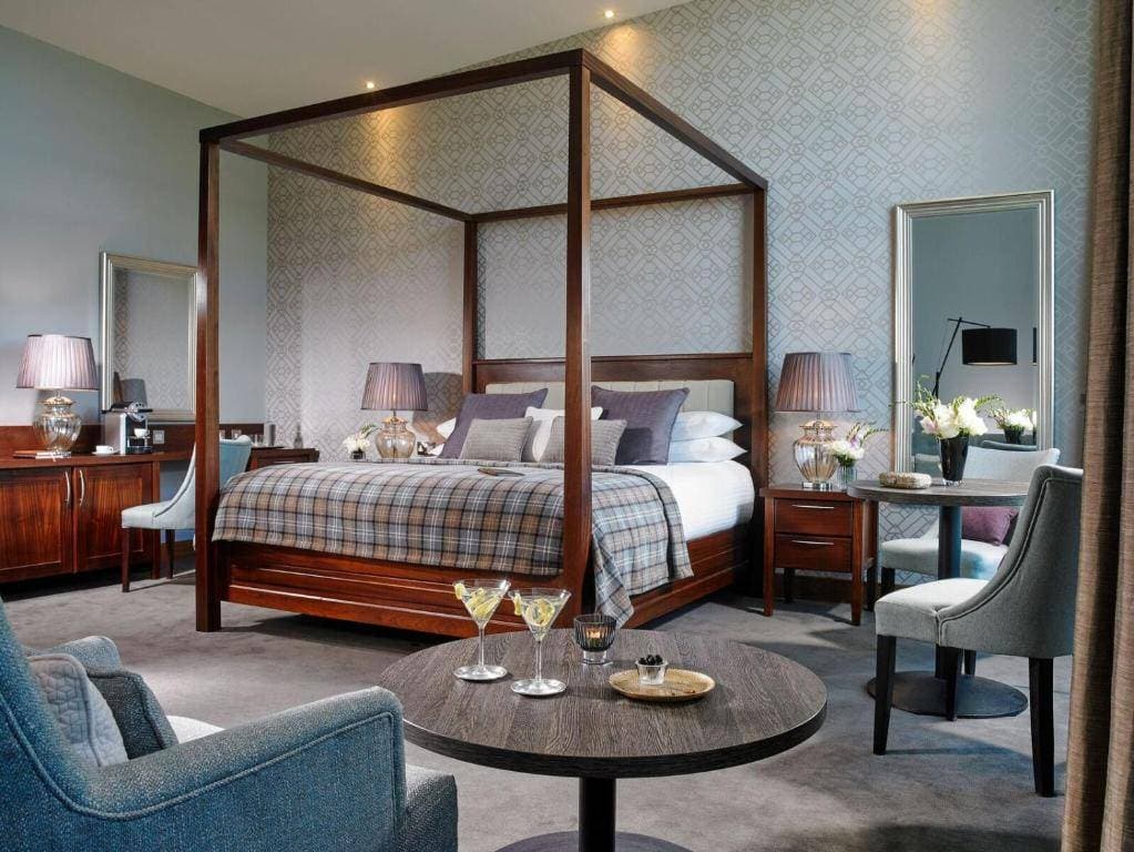 Newpark Hotel 9