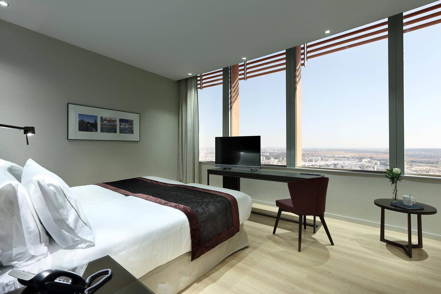 Eurostars Torre Sevilla 17