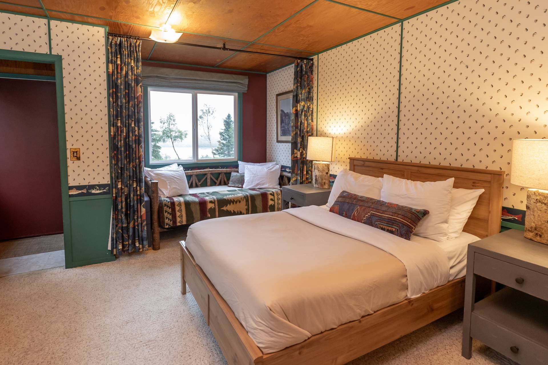 Alaska Rainbow Lodge 6