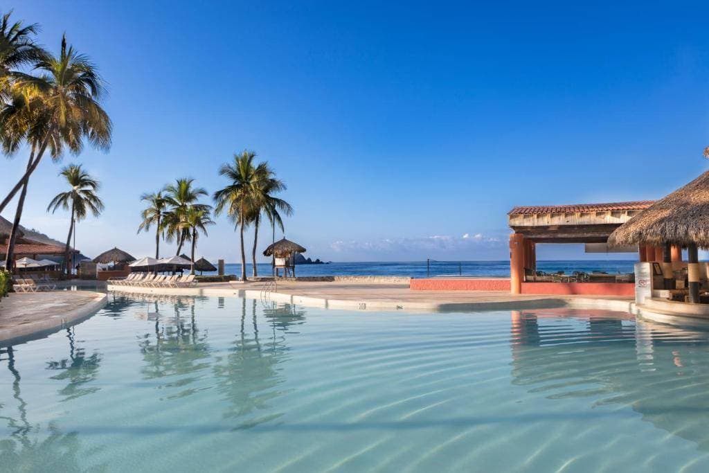 Holiday Inn Resort Ixtapa 6
