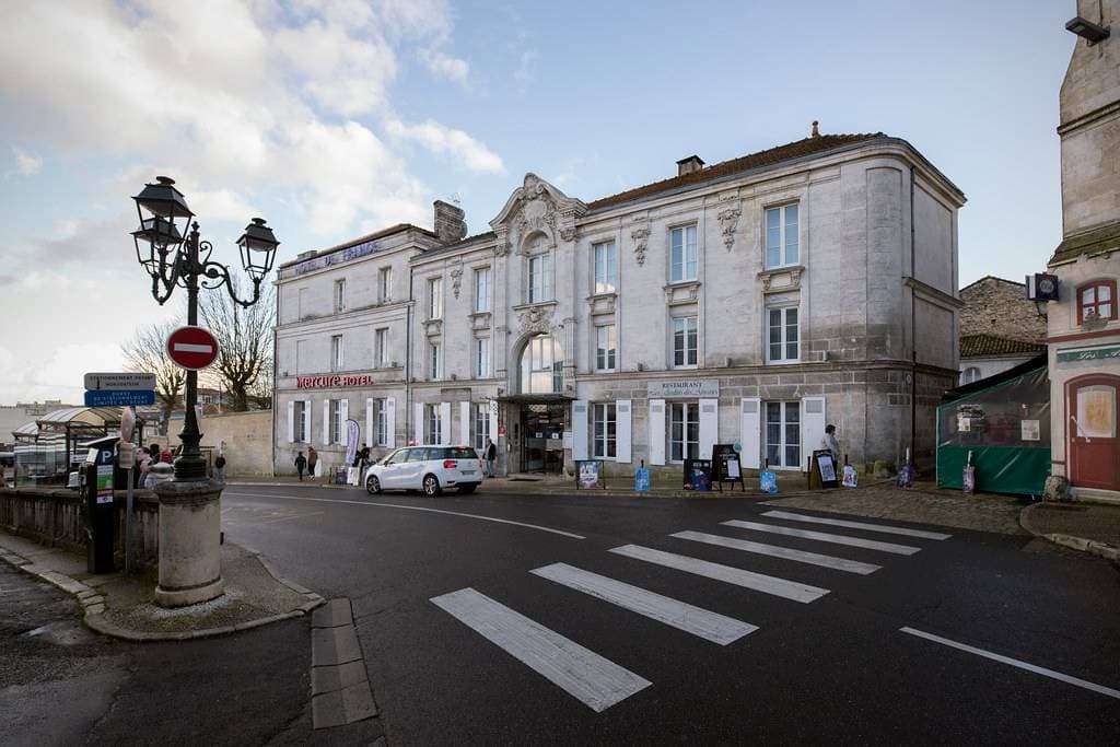 Mercure Angoulême Hotel De France 45