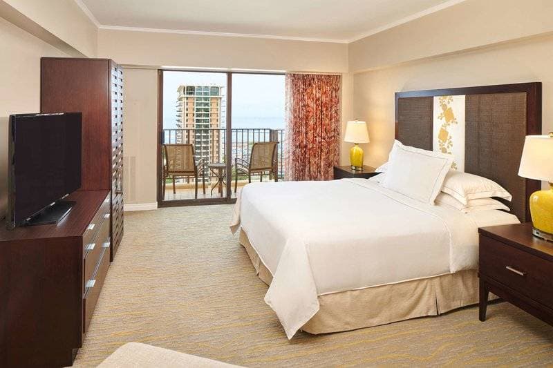 Hilton Grand Vacations Suites at Hilton Hawaiian Village 12