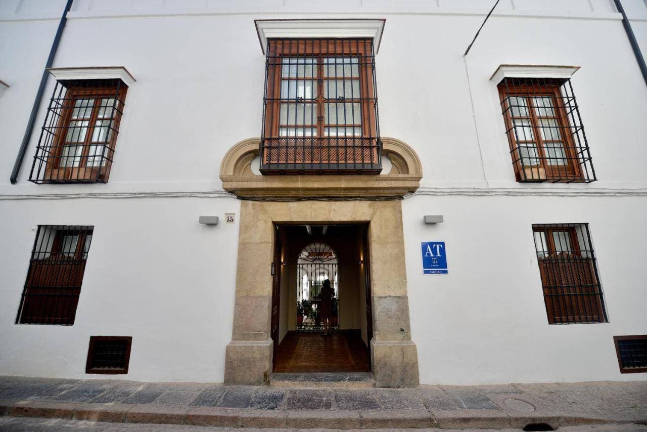 ApartaSuites Alberca