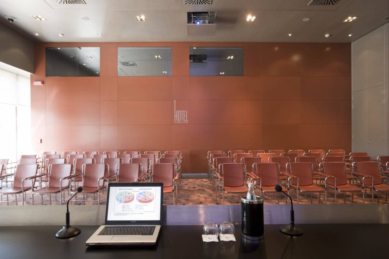UNA HOTELS T Hotel Cagliari 9