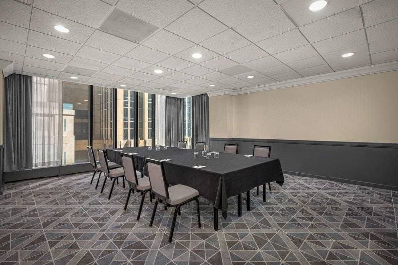 The Marquette Hotel, Curio Collection by Hilton 18