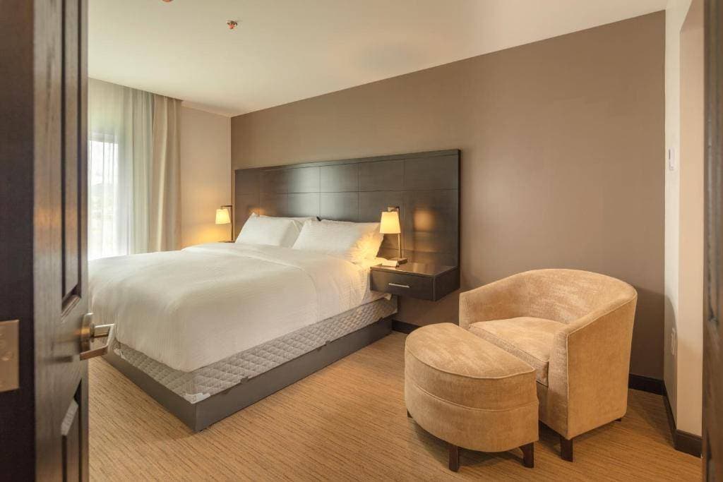 Staybridge Suites Irapuato 14