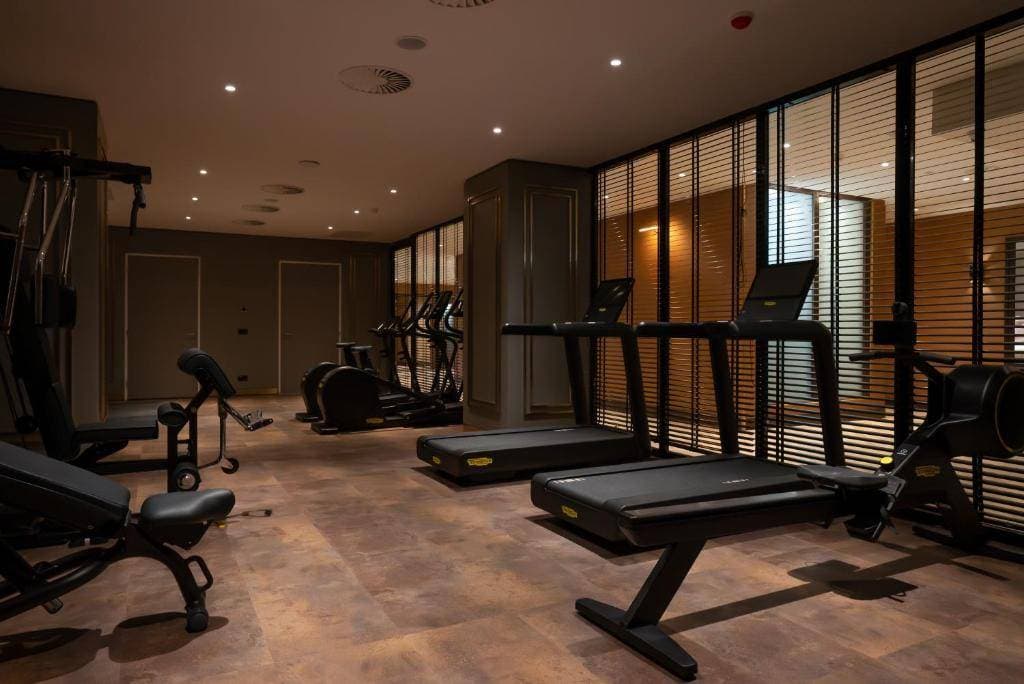 ART Hotel Rotterdam-Fully Renovated 9
