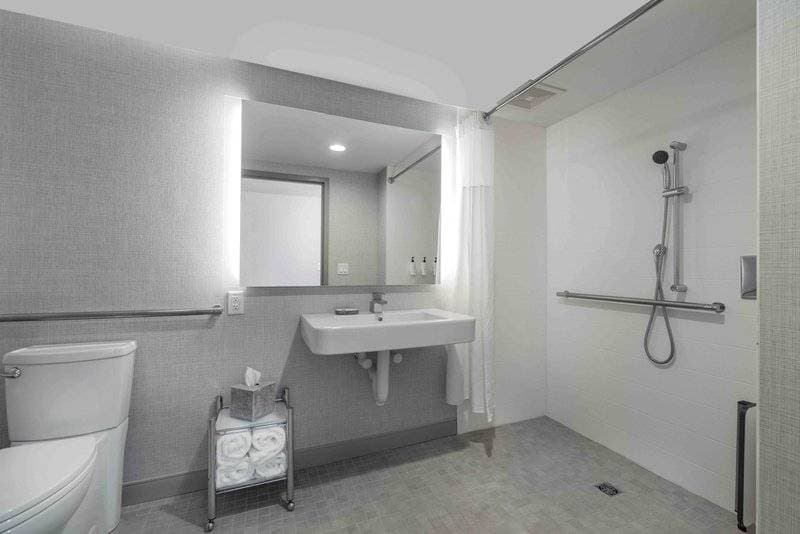 Holiday Inn Express St. Albans 32